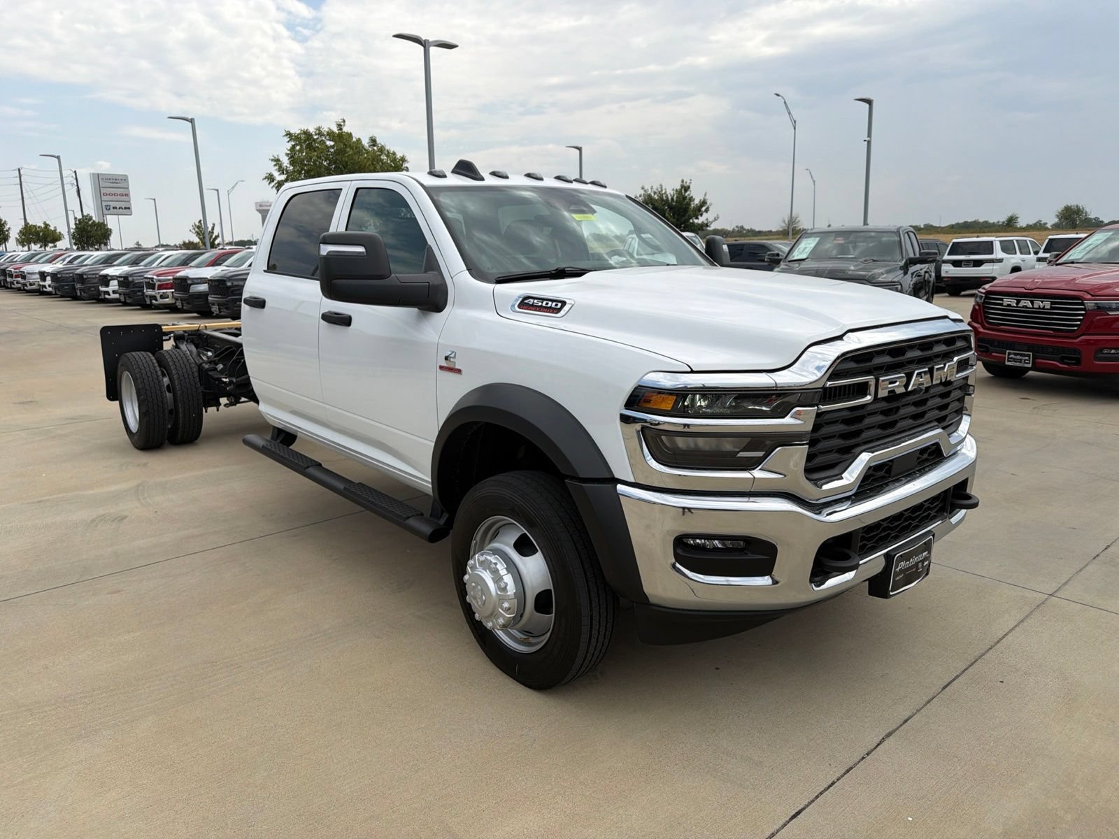 New 2027 RAM 4500 Tradesman w/ Chrome Appearance Group AWD/4WD image 7