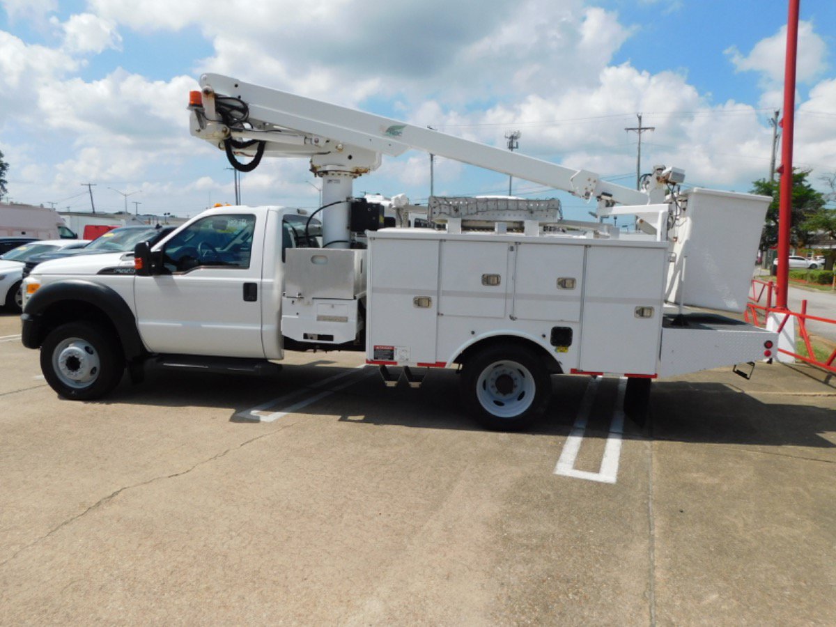 Used 2011 Ford F550 Luxury w/ PWR Equipment Group RWD image 4