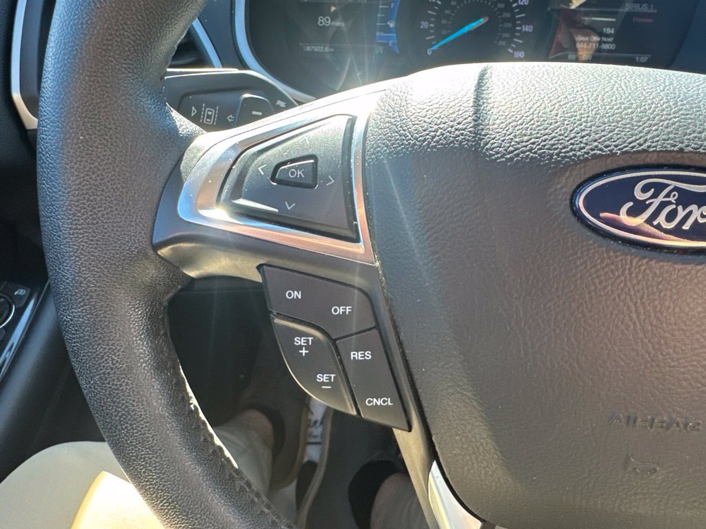 Used 2019 Ford Edge SEL w/ Equipment Group 201A AWD/4WD image 18