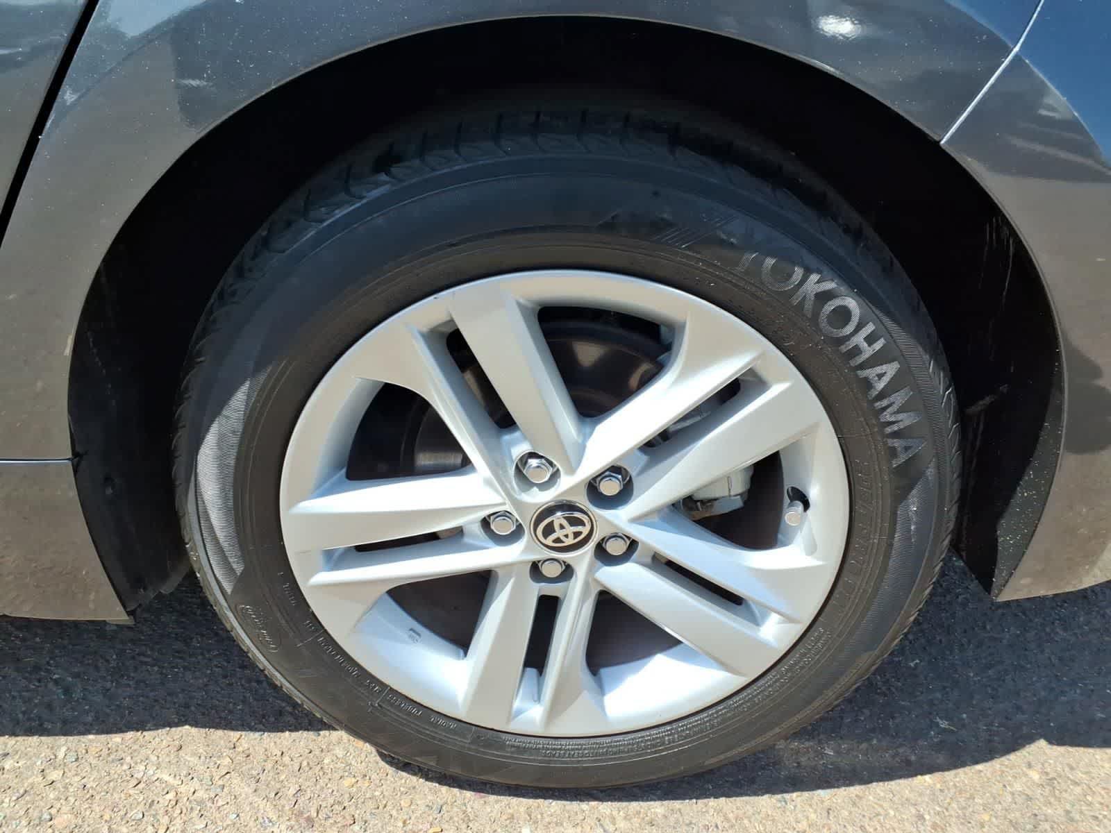 Used 2022 Toyota Corolla SE w/ Carpet Mat Package (TMS) FWD image 8