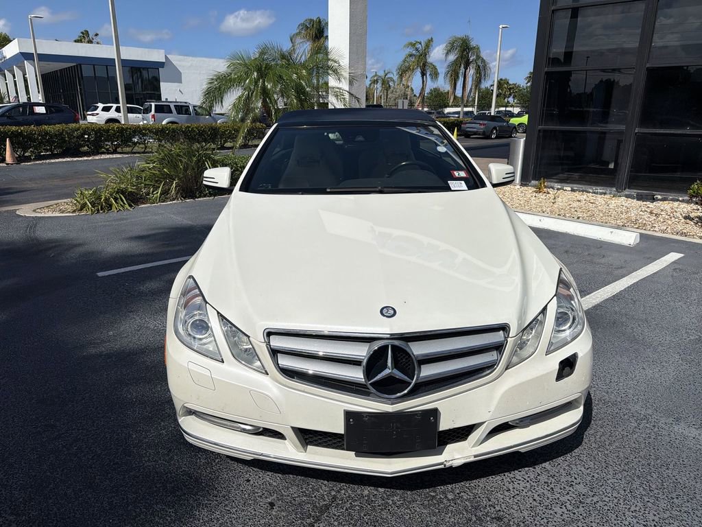 Used 2011 Mercedes-Benz E 350 Cabriolet image 3