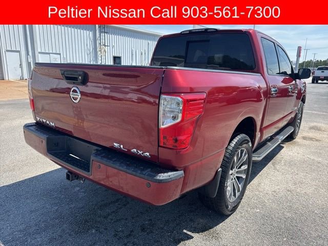 Used 2017 Nissan Titan SL AWD/4WD image 3