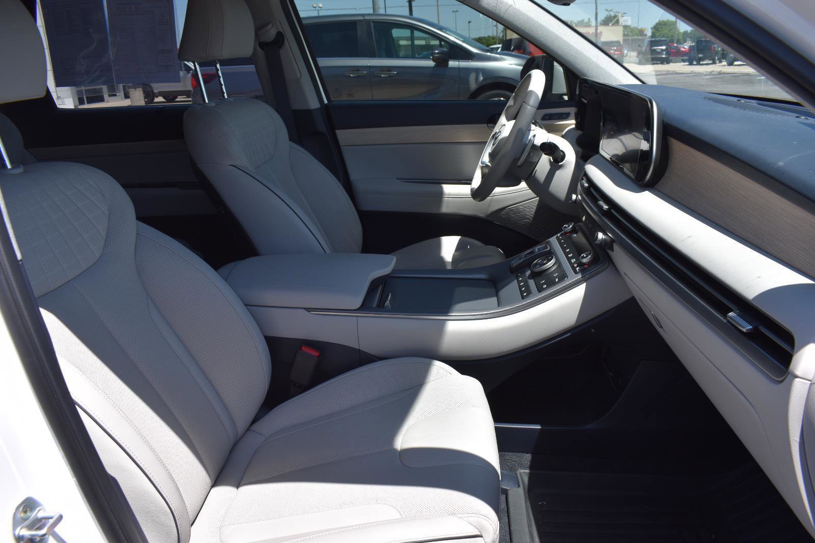 Used 2023 Hyundai Palisade Limited AWD/4WD image 15