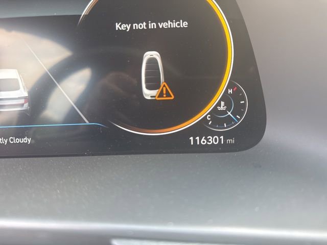 Used 2020 Hyundai Sonata SEL Plus w/ Tech Package image 2