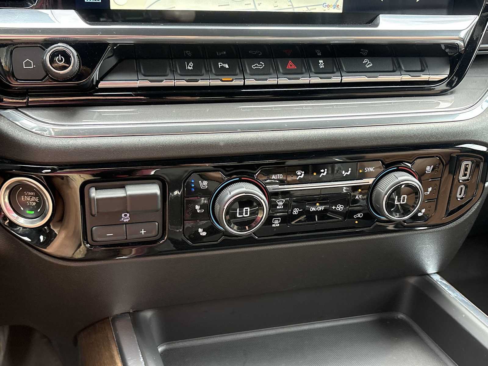 Used 2024 Chevrolet Silverado 2500 High Country w/ LPO, Dark Essentials Package AWD/4WD image 18