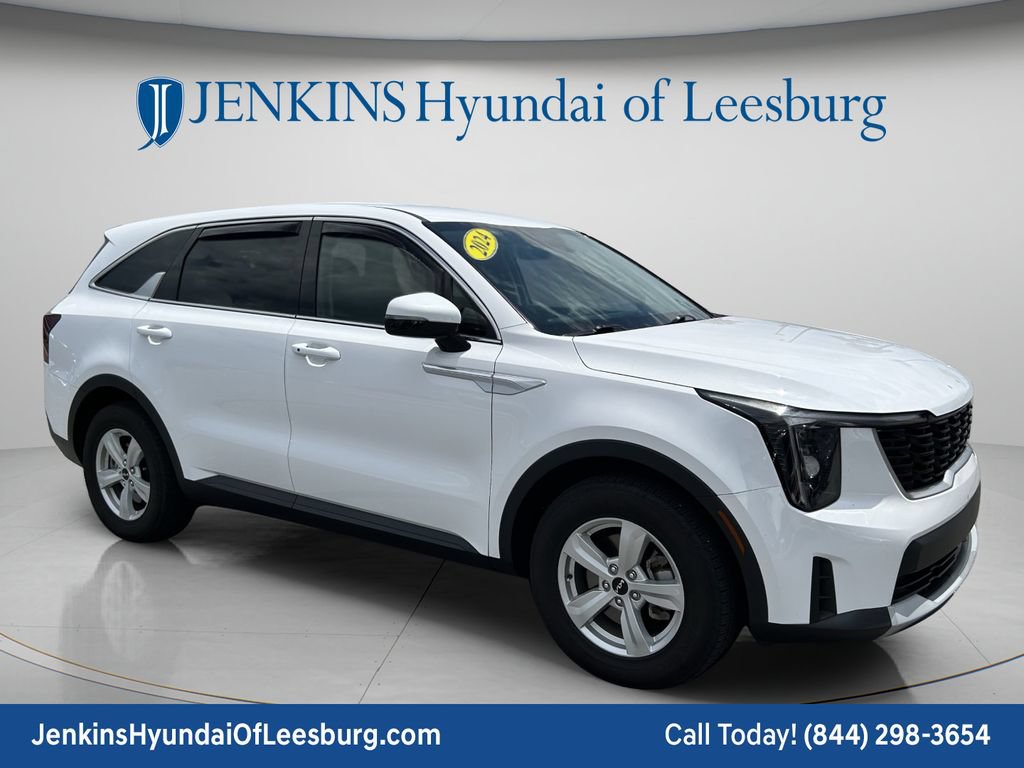 Used 2024 Kia Sorento LX