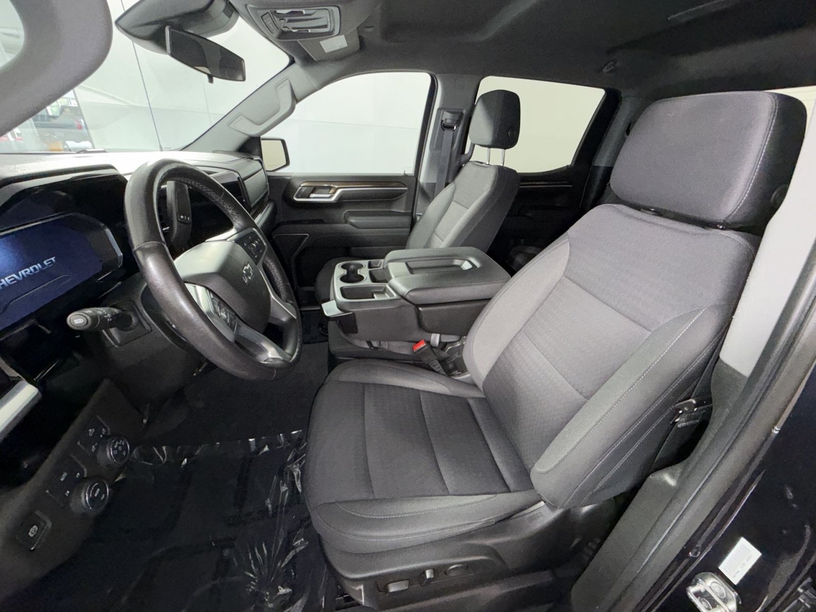 Used 2022 Chevrolet Silverado 1500 RST AWD/4WD image 13