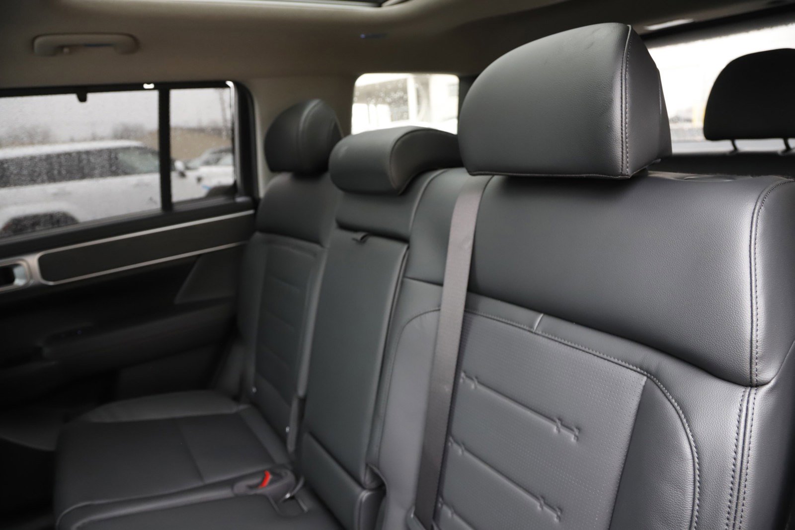 New 2026 Hyundai Santa Fe Limited AWD/4WD image 17