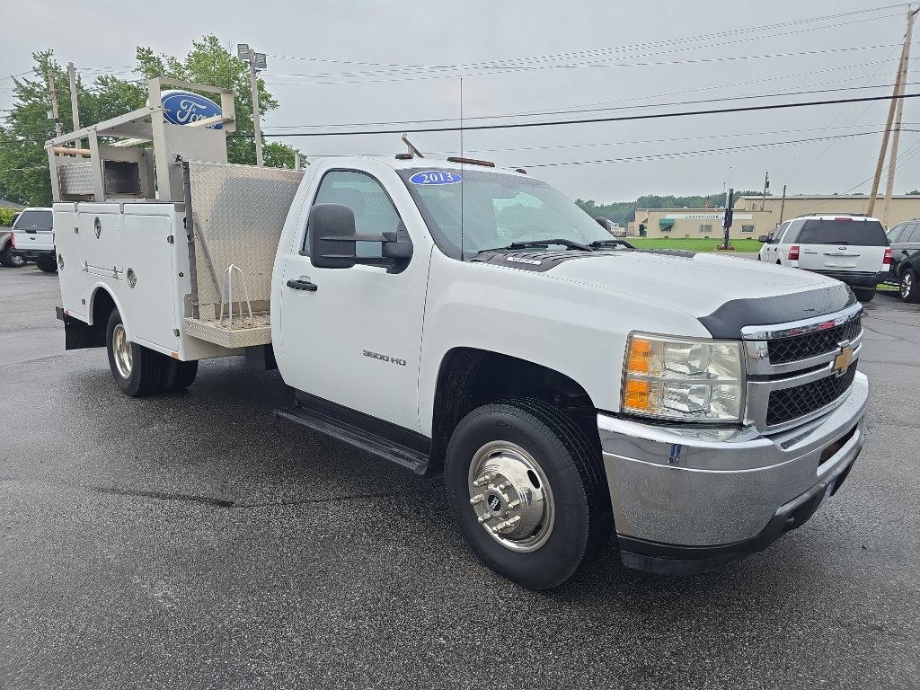 Used 2013 Chevrolet Silverado 3500 W/T RWD image 4