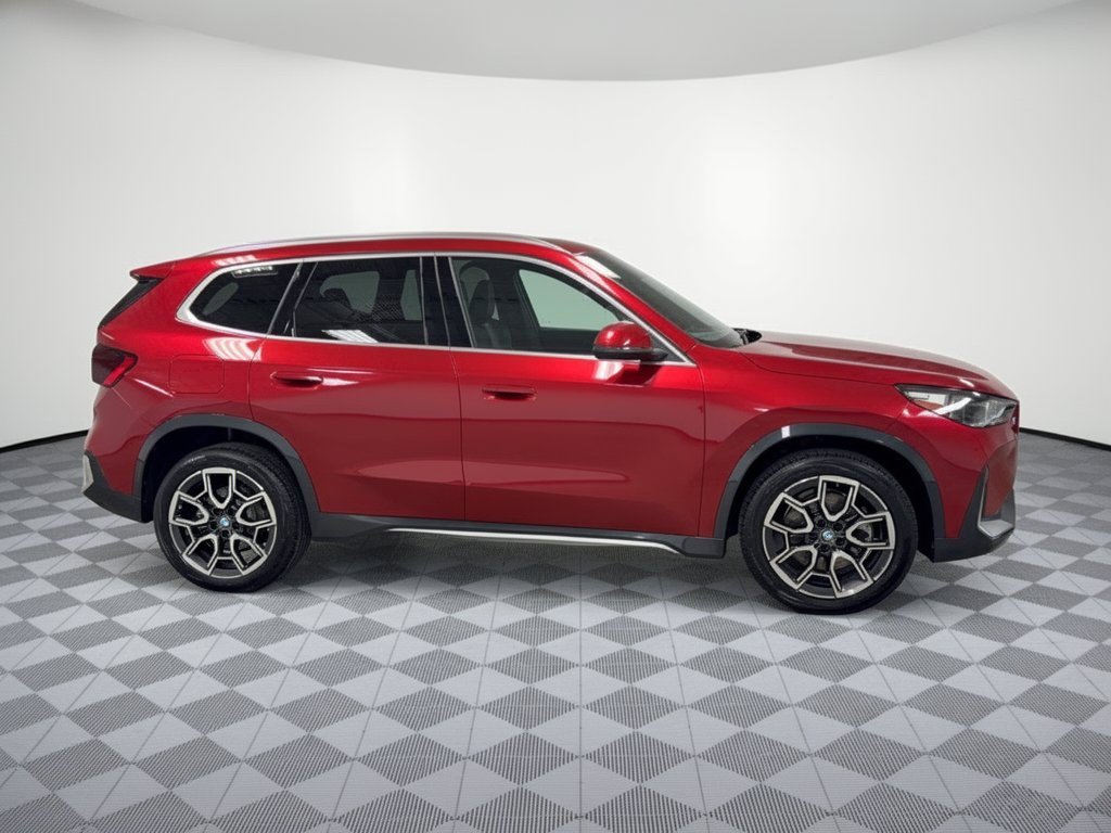 Certified 2026 BMW X1 xDrive28i AWD/4WD image 8