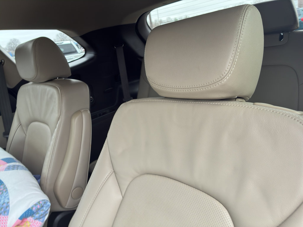 Used 2015 Hyundai Santa Fe Limited image 7