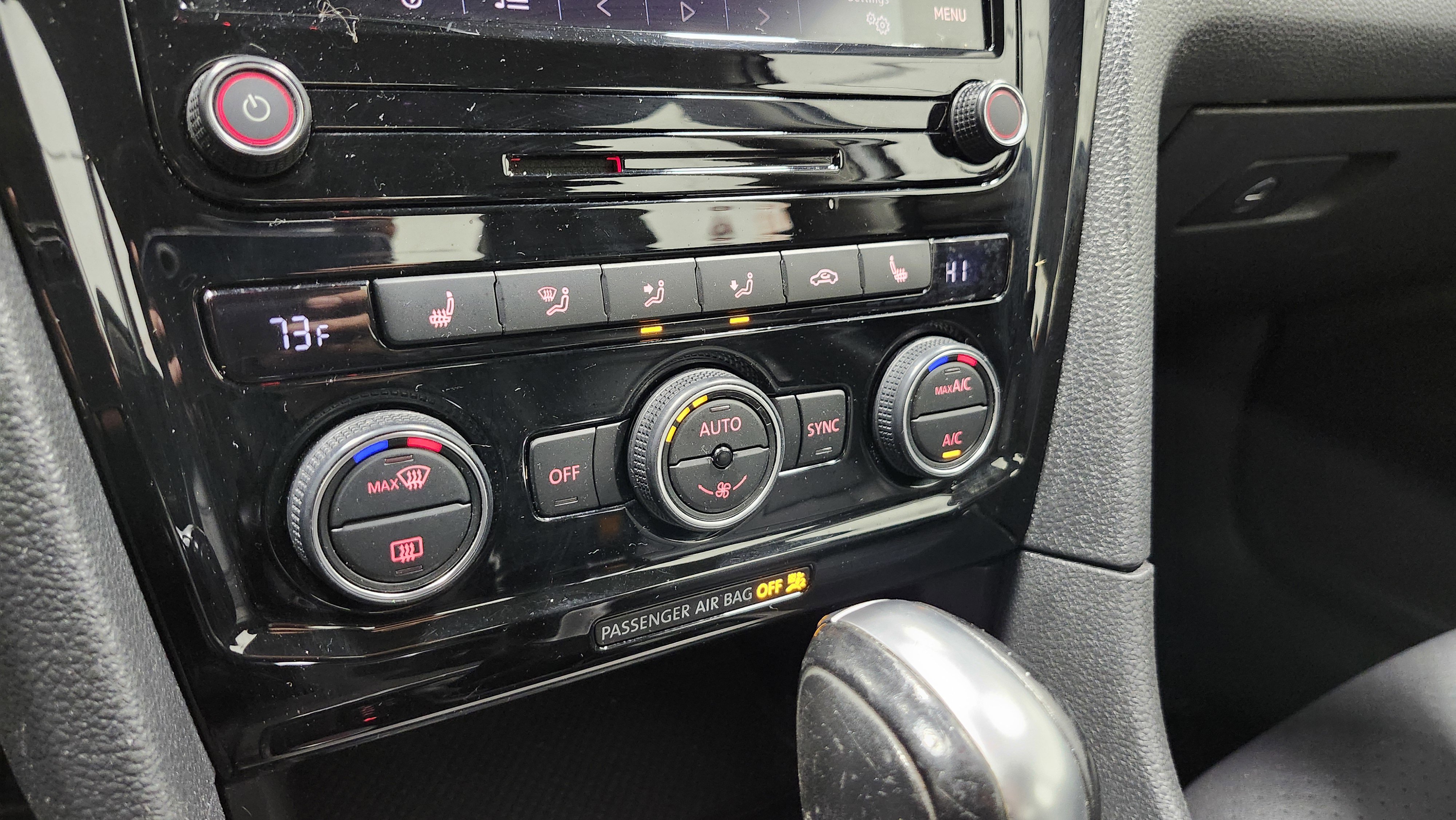 Used 2021 Volkswagen Passat 2.0T SE image 31