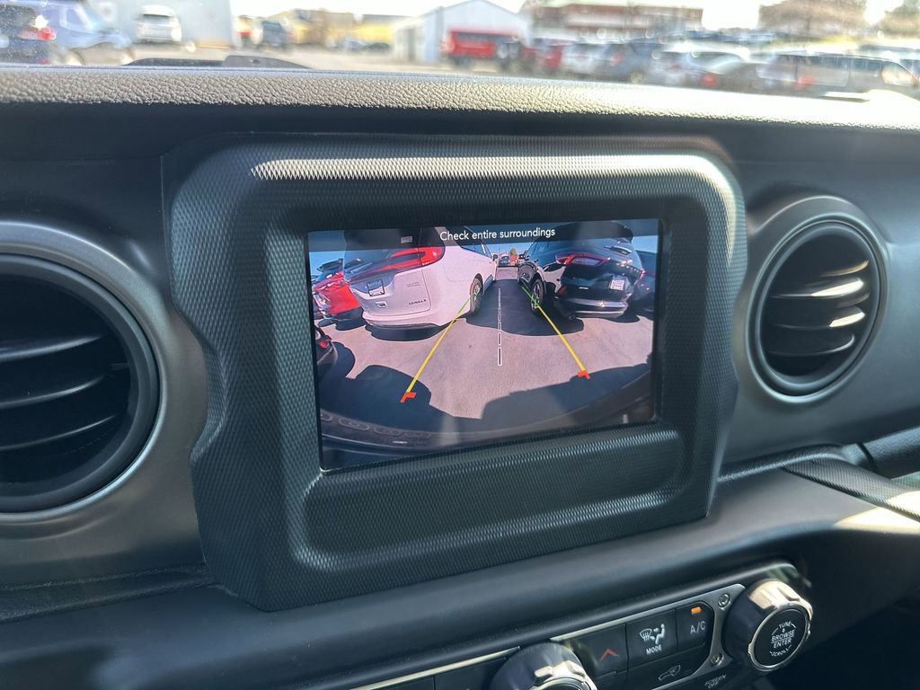 Used 2022 Jeep Wrangler Unlimited Willys image 17