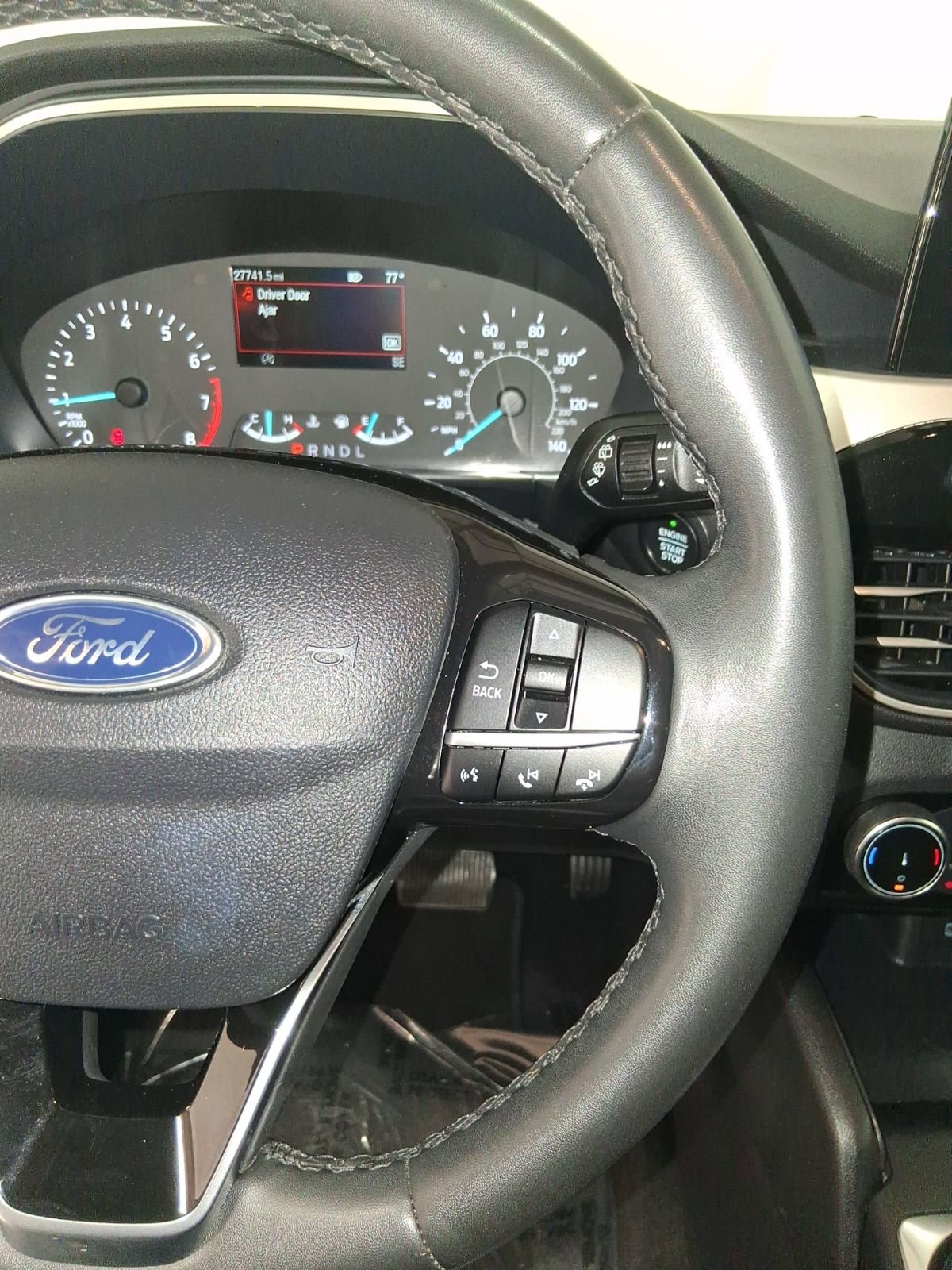Used 2022 Ford Escape SEL image 25