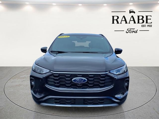 Used 2023 Ford Escape ST-Line Select w/ Tech Pack #2 image 2
