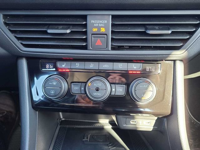 Used 2023 Volkswagen Jetta SEL image 28