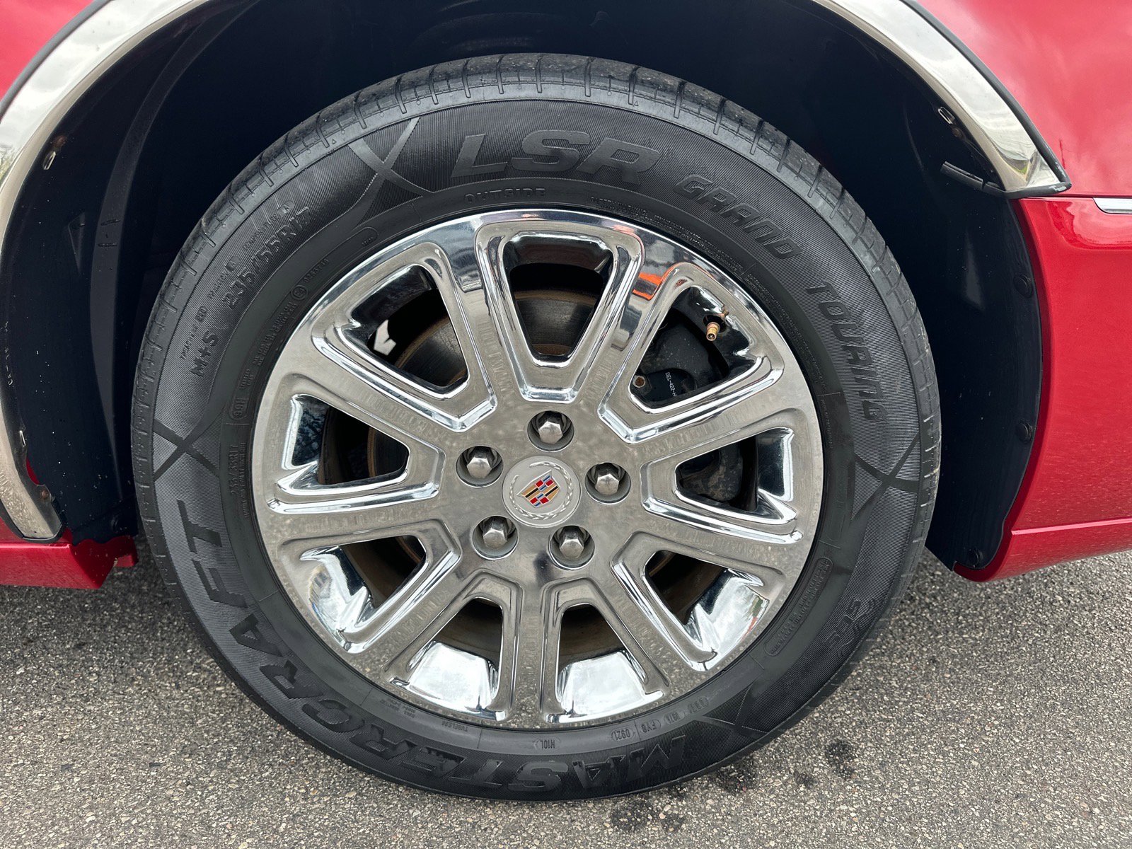 Used 2009 Cadillac DTS w/ Sun And Sound Package FWD image 10