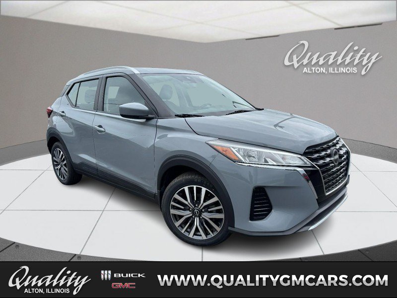 Used 2022 Nissan Kicks SV FWD image 1