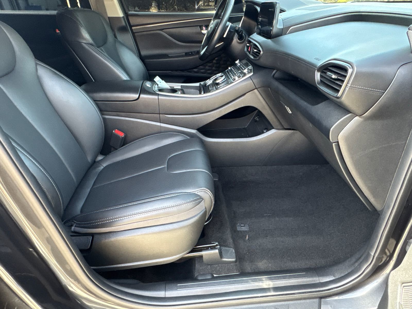 Used 2023 Hyundai Santa Fe XRT image 13