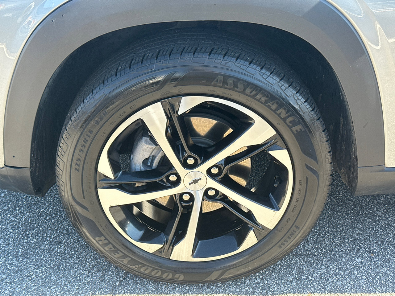 Used 2024 Chevrolet Trax RS w/ Driver Confidence Package FWD image 11