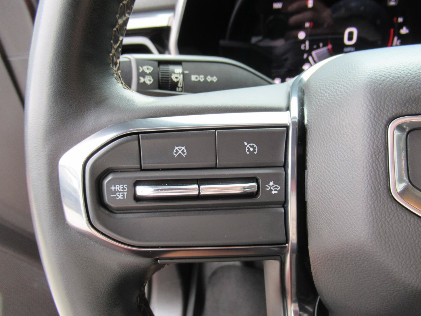 Used 2023 GMC Canyon AT4 w/ AT4 Premium Package AWD/4WD image 23