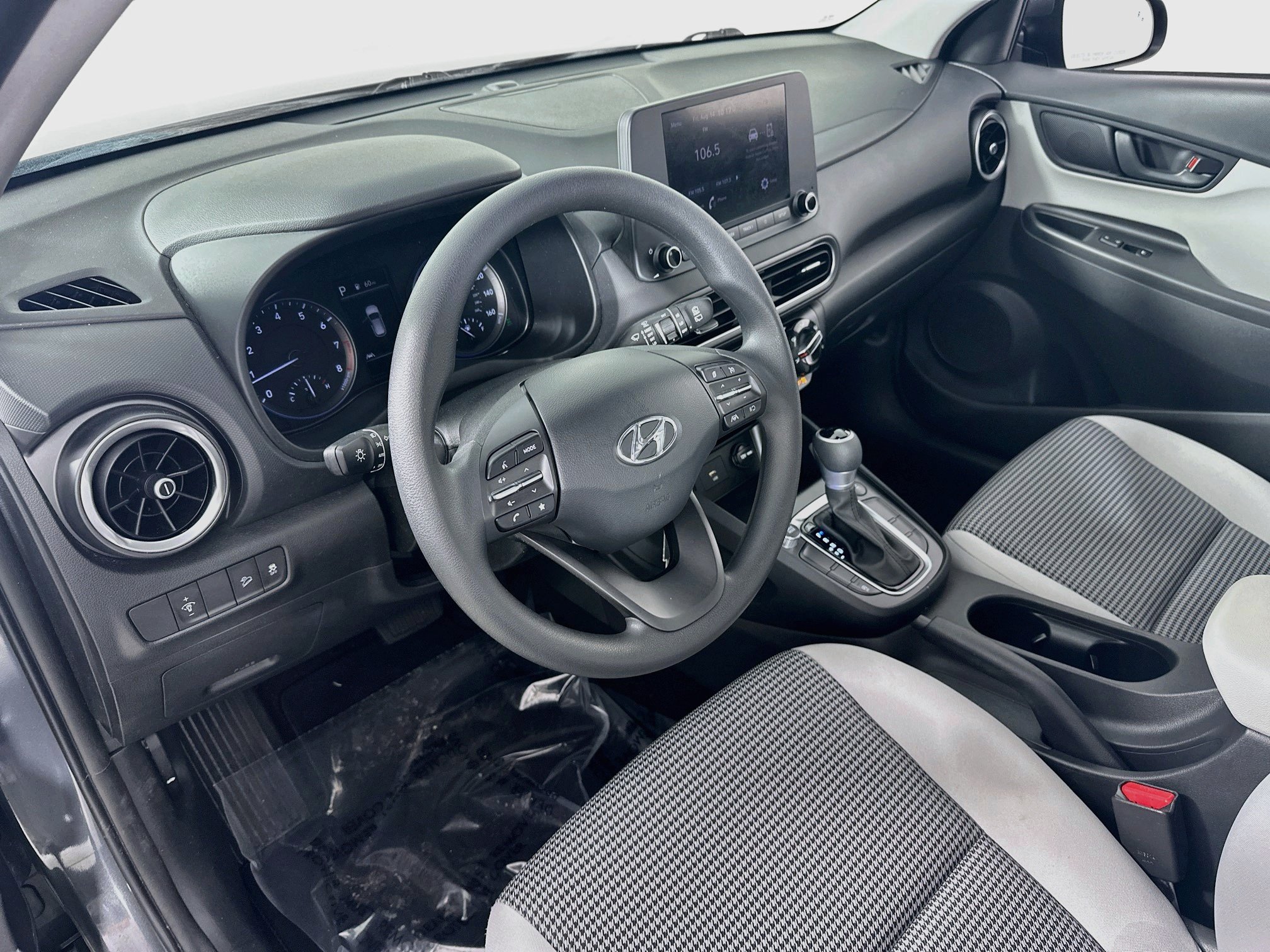 Used 2023 Hyundai Kona SE AWD/4WD image 9