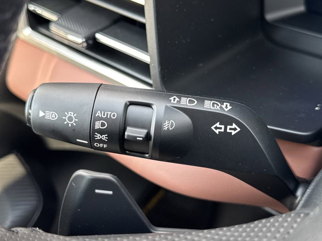 New 2026 Mitsubishi Outlander SEL FWD image 18