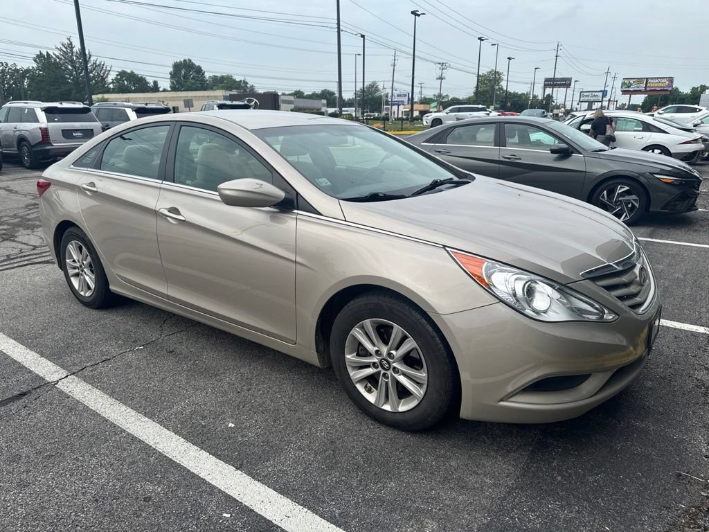Used 2011 Hyundai Sonata GLS w/ Popular Equipment Pkg 2 FWD image 4
