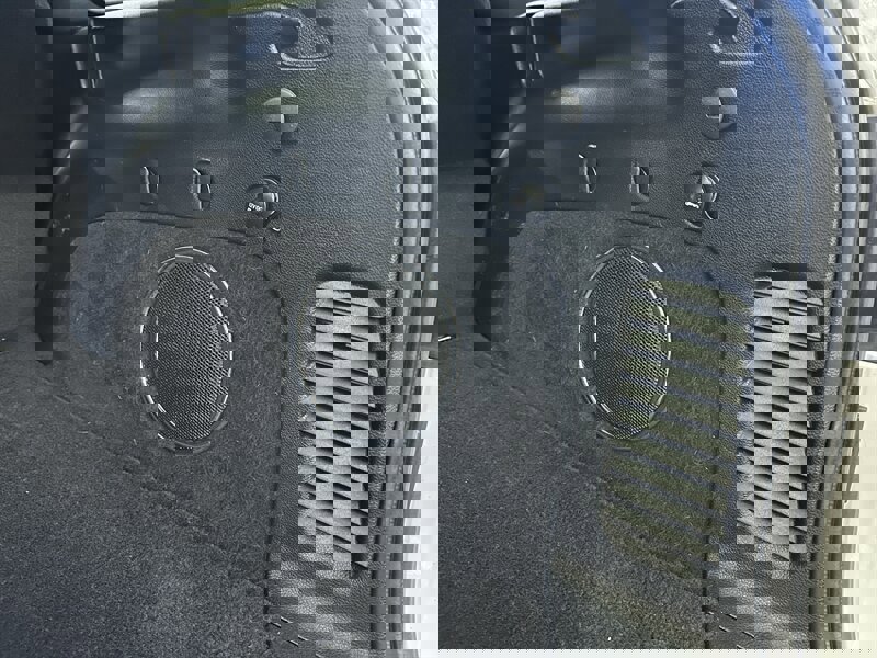 Used 2017 Jeep Grand Cherokee Altitude image 36