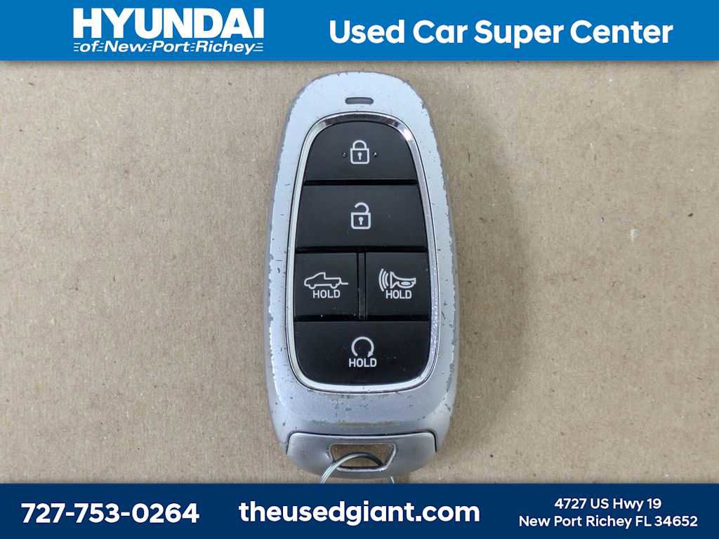 Used 2023 Hyundai Santa Cruz SEL w/ Activity Package FWD image 34