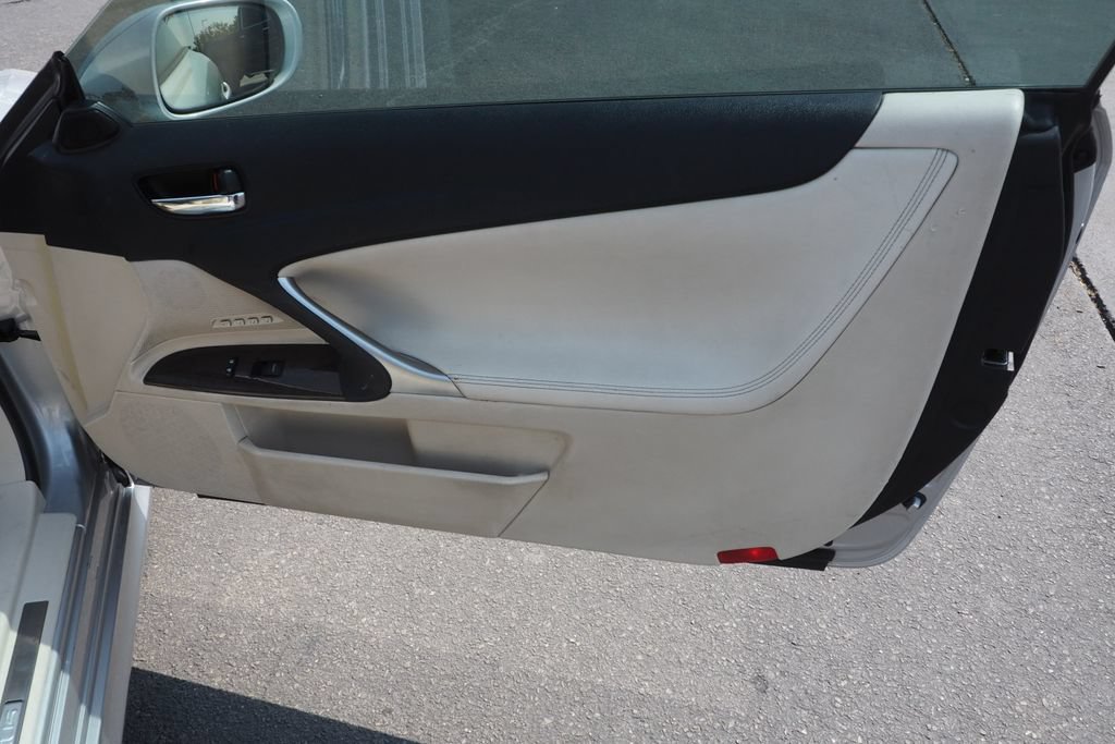 Used 2010 Lexus IS 250C RWD image 20