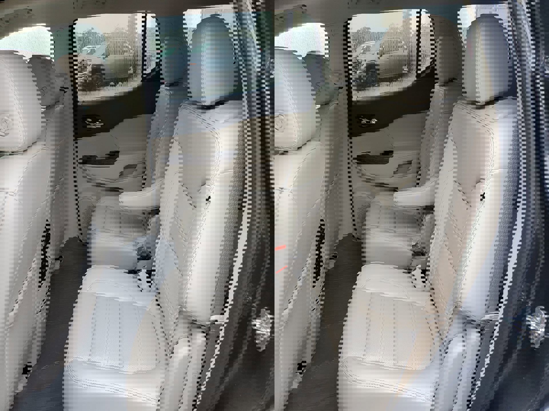 Used 2021 GMC Acadia Denali w/ Denali Technology Package image 91