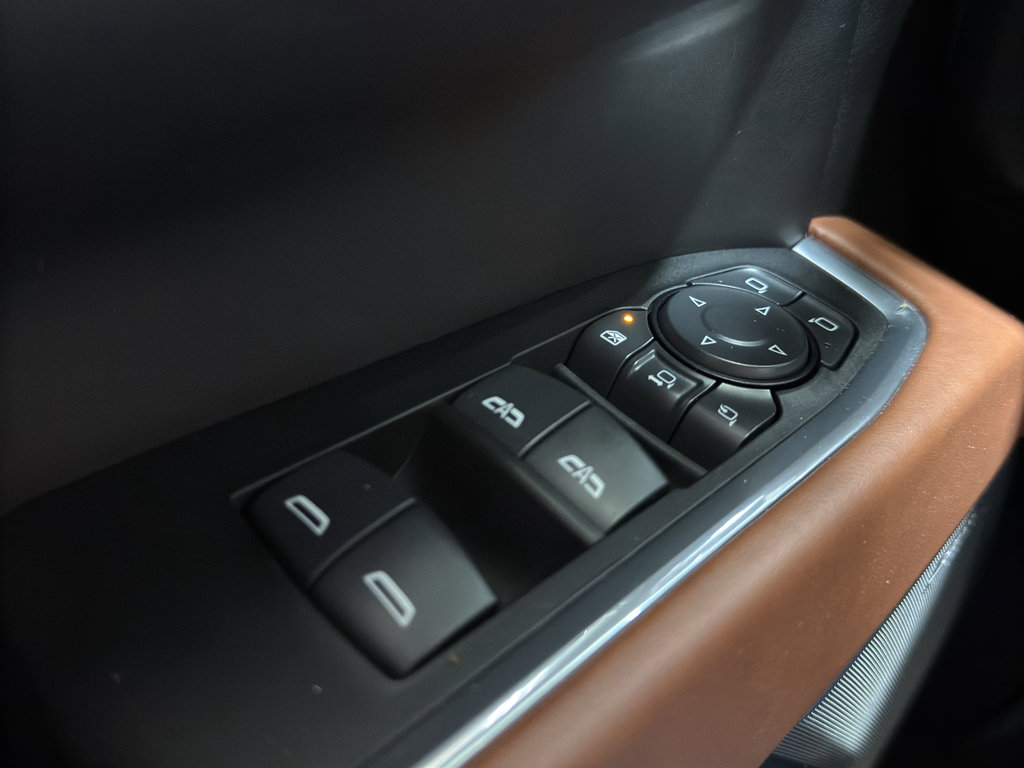 Used 2025 GMC Sierra 3500 Denali Ultimate image 41