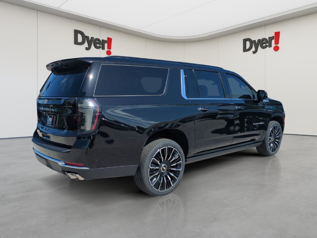 New 2026 Chevrolet Suburban High Country AWD/4WD image 3