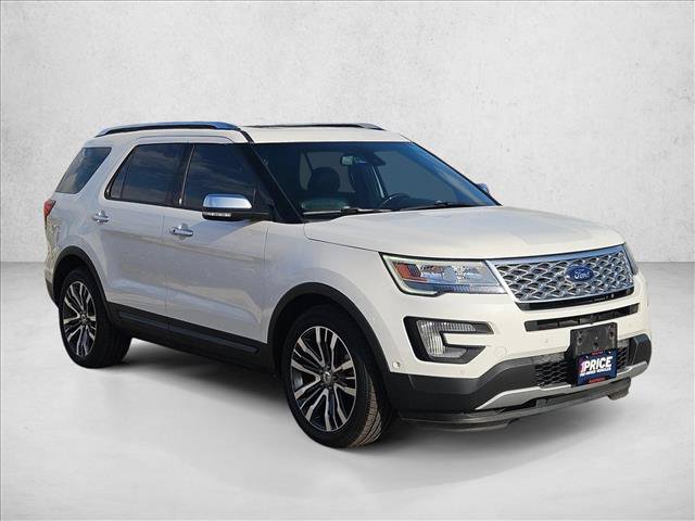 Used 2017 Ford Explorer Platinum AWD/4WD image 3