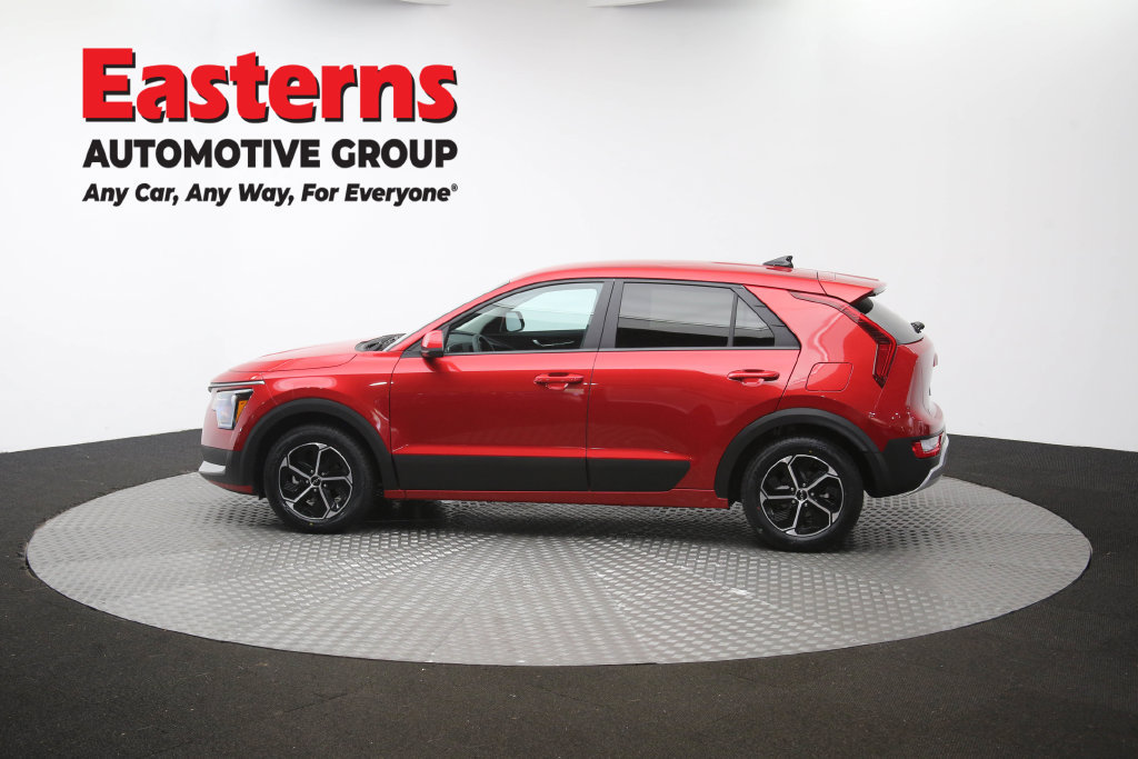 Used 2025 Kia Niro LX FWD image 60