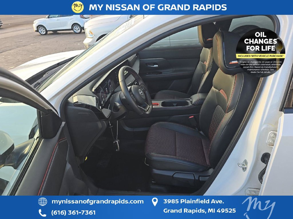 Certified 2025 Nissan Kicks SR w/ SR Premium Package AWD/4WD image 8