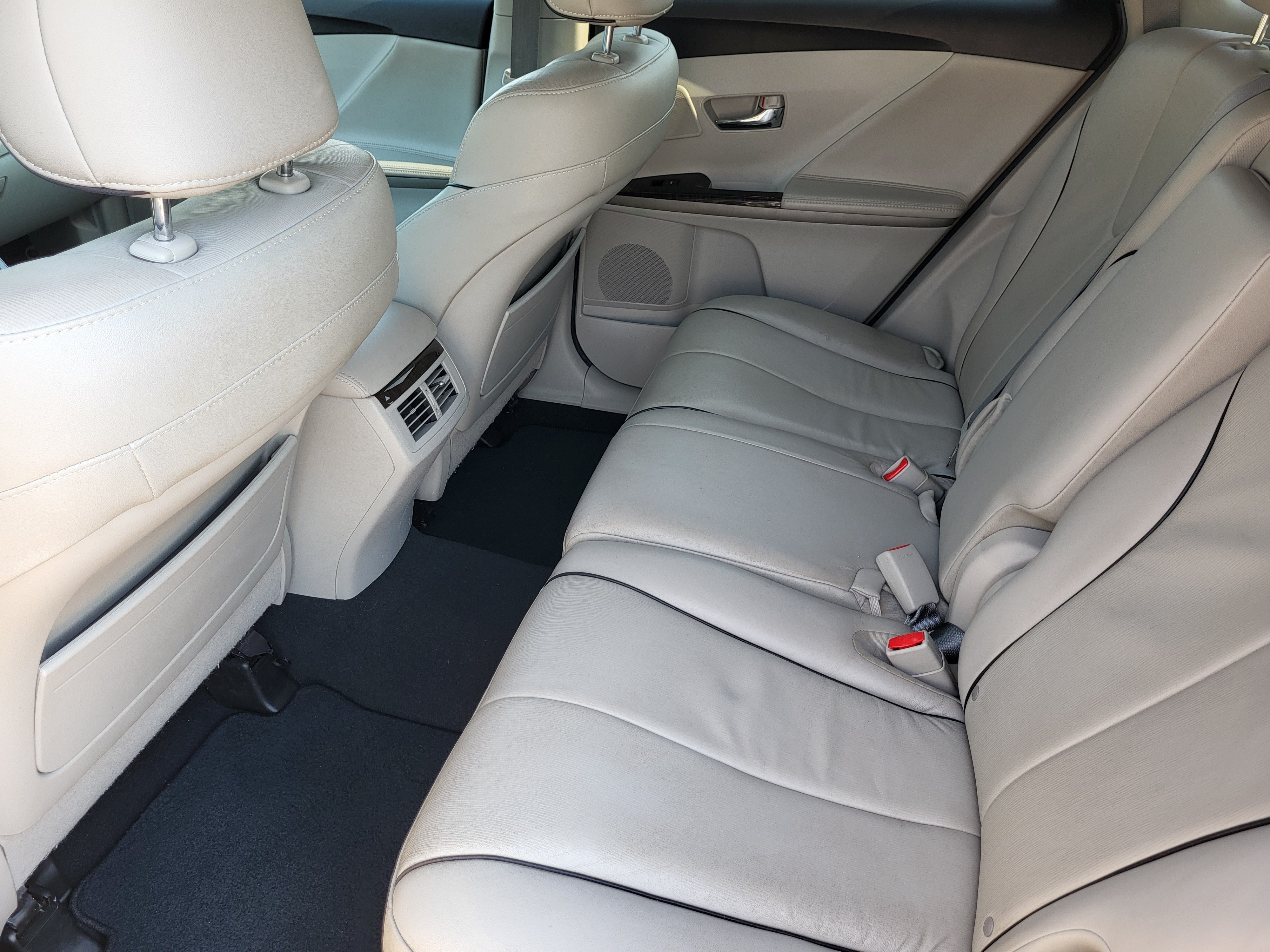 Used 2013 Toyota Venza XLE w/ XLE Premium Pkg AWD/4WD image 22