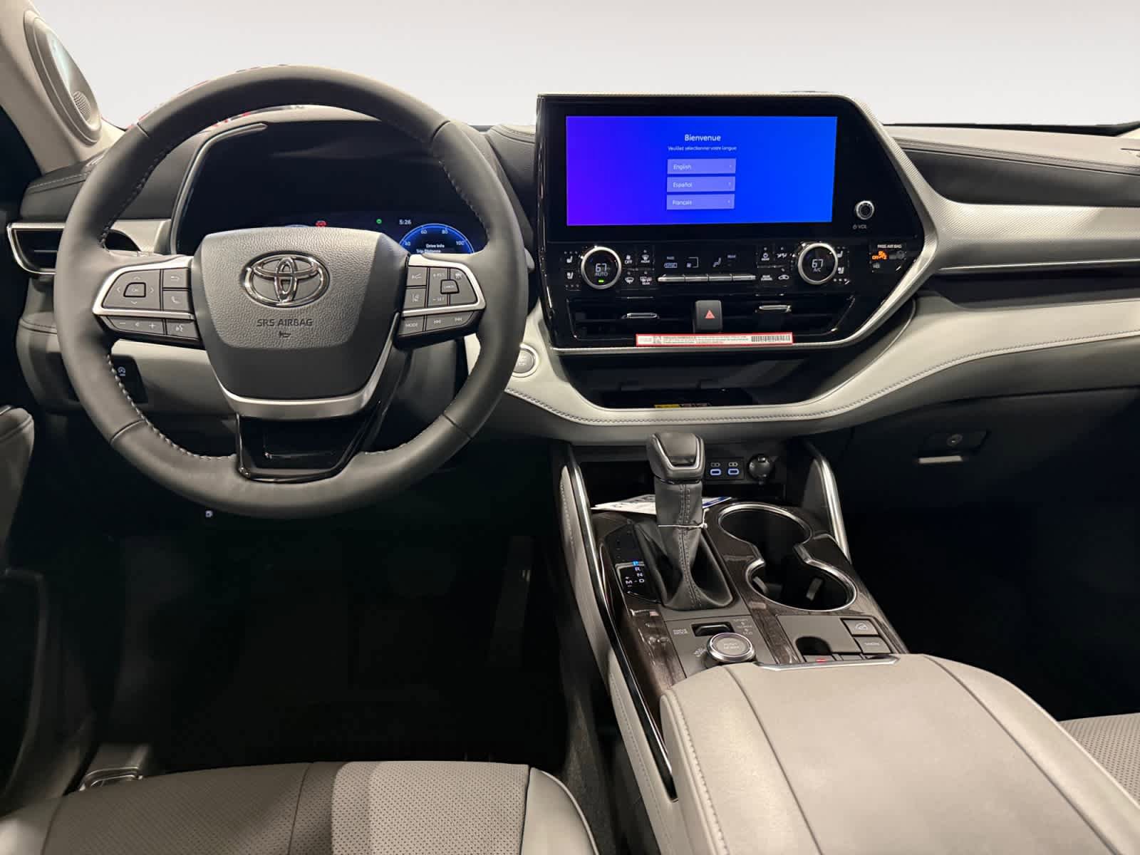 New 2026 Toyota Highlander Platinum AWD/4WD image 10