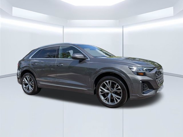 Used 2025 Audi Q8 Premium Plus AWD/4WD image 2