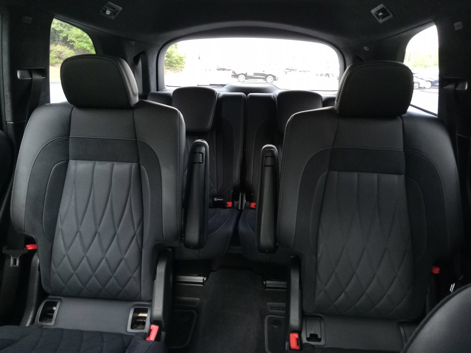Used 2025 Mercedes-Benz GLS 63 AMG 4MATIC image 22