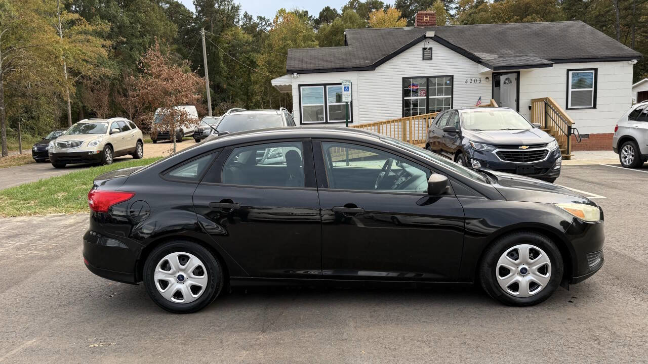 Used 2015 Ford Focus S image 8