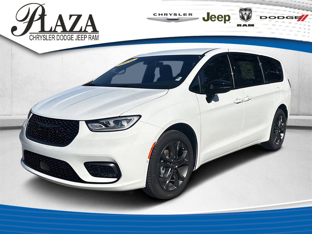 New 2026 Chrysler Pacifica Select image 1
