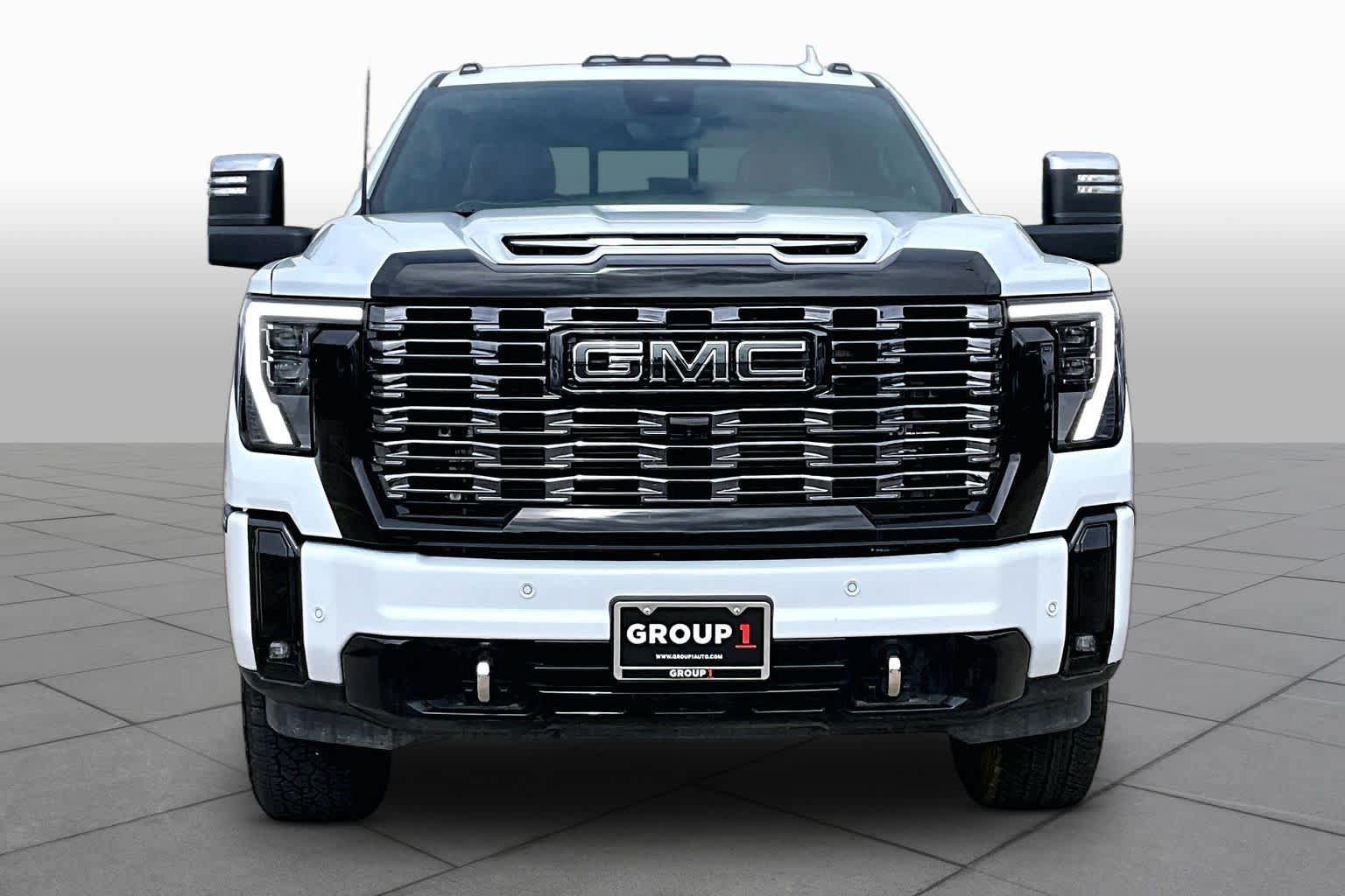 Used 2026 GMC Sierra 2500 Denali Ultimate AWD/4WD image 4