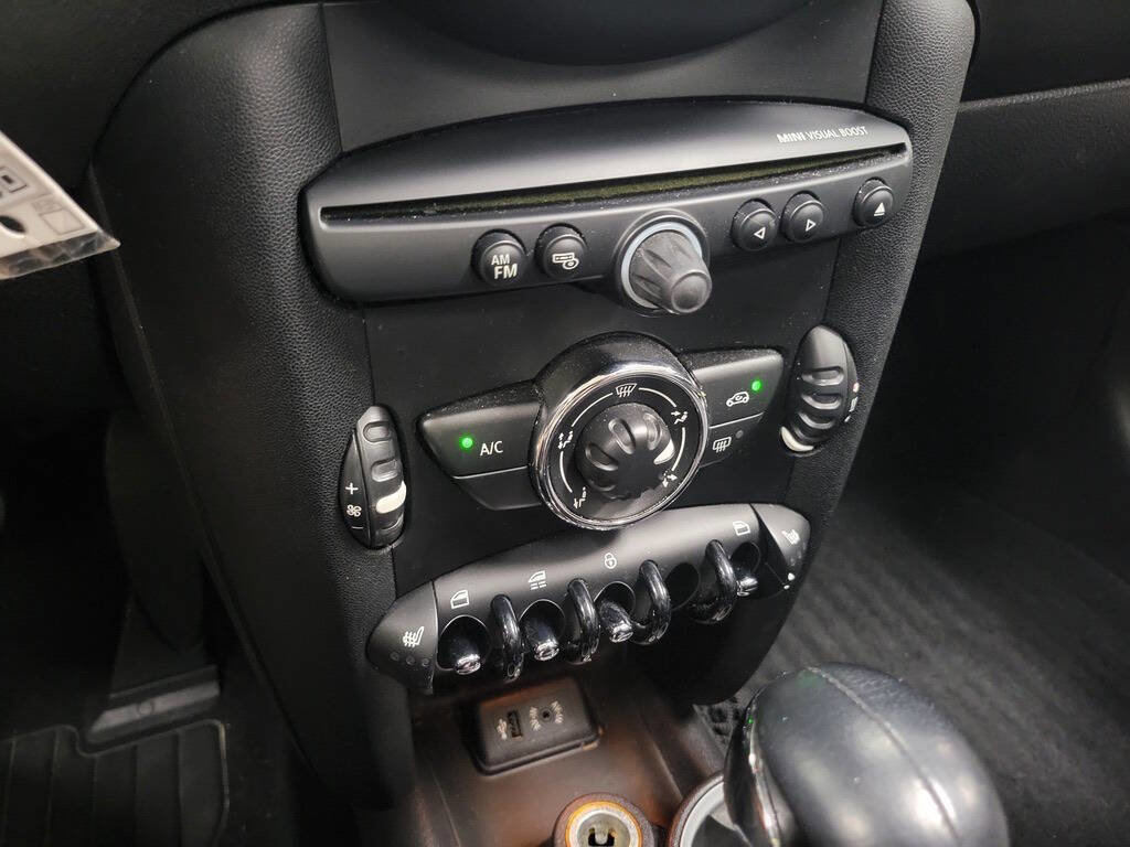 Used 2013 MINI Cooper Convertible image 22