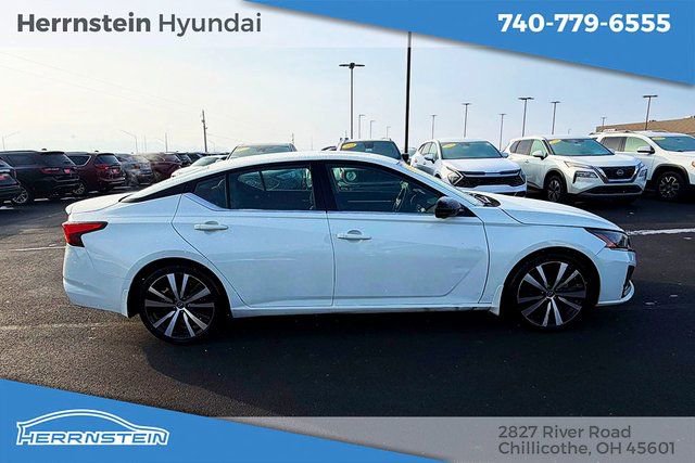 Used 2023 Nissan Altima 2.0 SR image 29