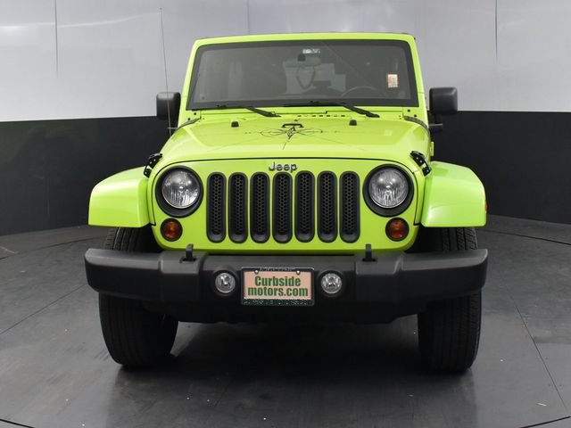 Used 2012 Jeep Wrangler Unlimited Sahara AWD/4WD image 4
