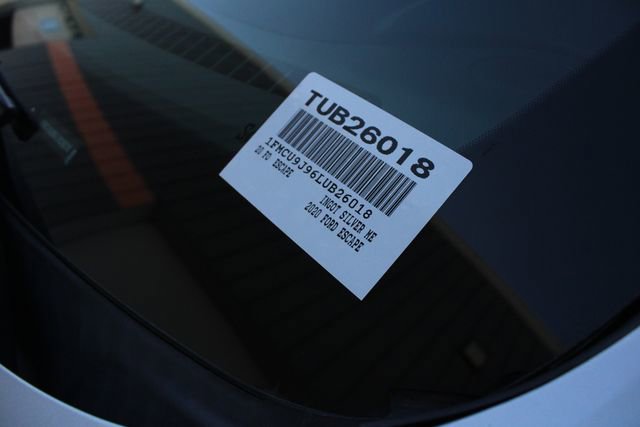 Used 2020 Ford Escape Titanium image 39