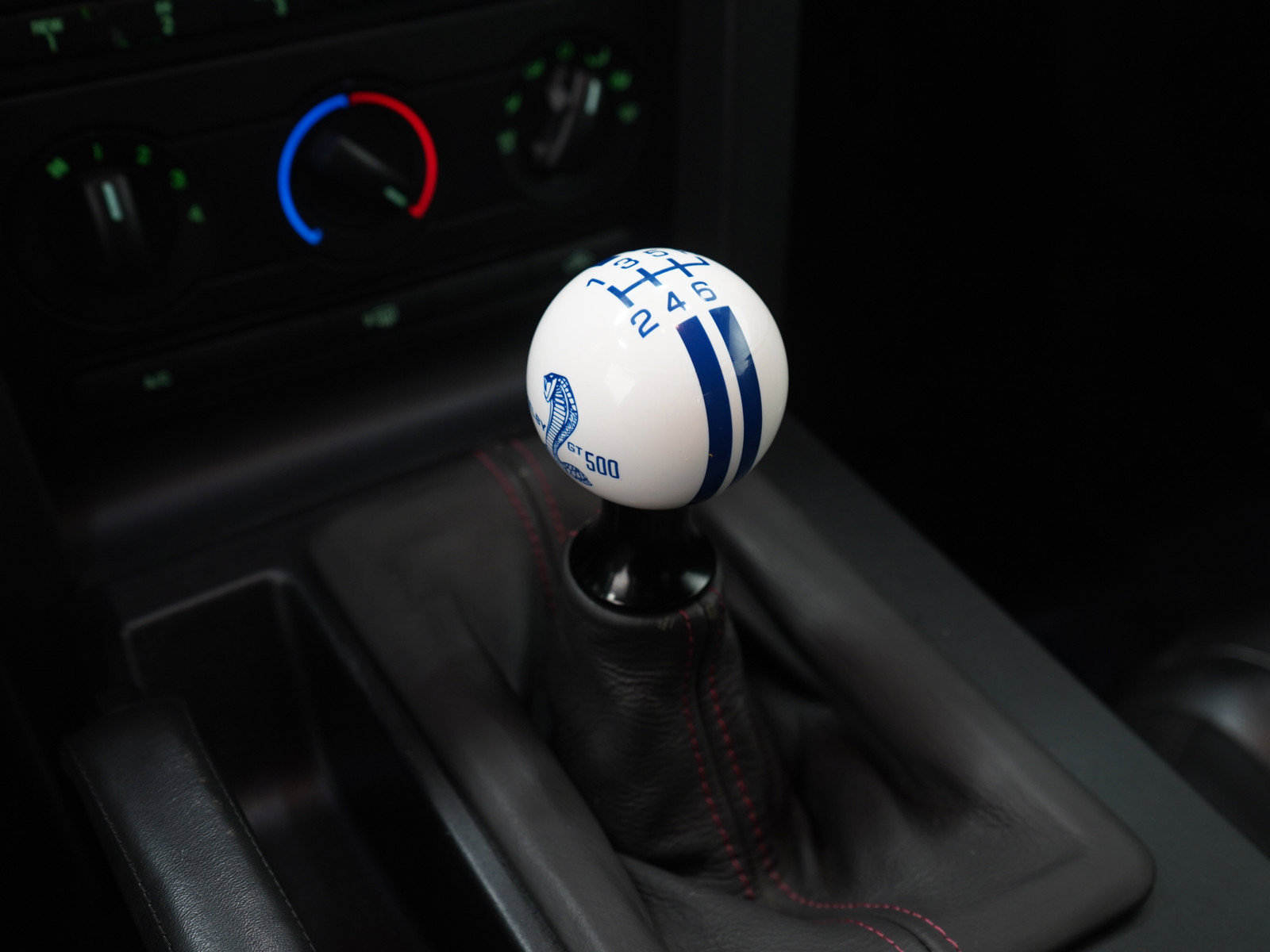 Used 2009 Ford Mustang Shelby GT500 RWD image 23