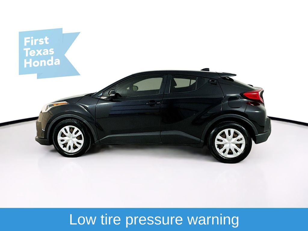 Used 2019 Toyota C-HR LE FWD image 4